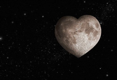 Lune coeur